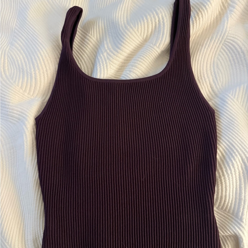 Babaton Deep Purple Ribbed Tank Top - Picture 2 of 3